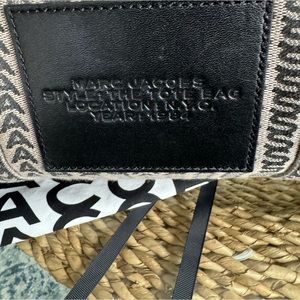 Large monogram Marc Jacobs tote! Carried it ONCE!